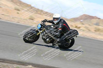 media/Feb-05-2023-Classic Track Day (Sun) [[c35aca4a42]]/Group 2/session 3 turn 13/